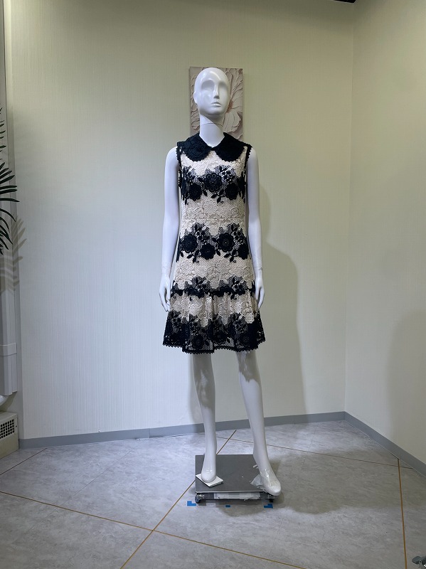 【レンタルドレス 4231】バイカラー花柄レースパイピングフレアミニドレス ブラック【RED VALENTINO】